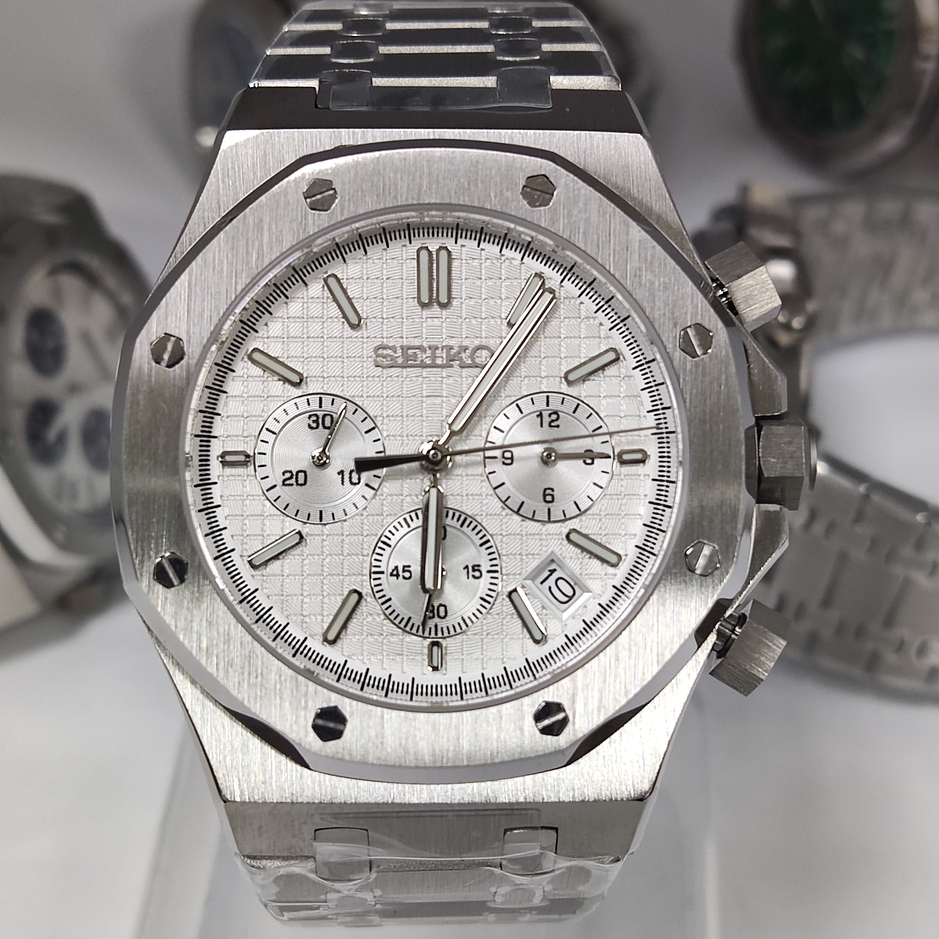 Seiko Royal Oak Chonograph Mod Watch