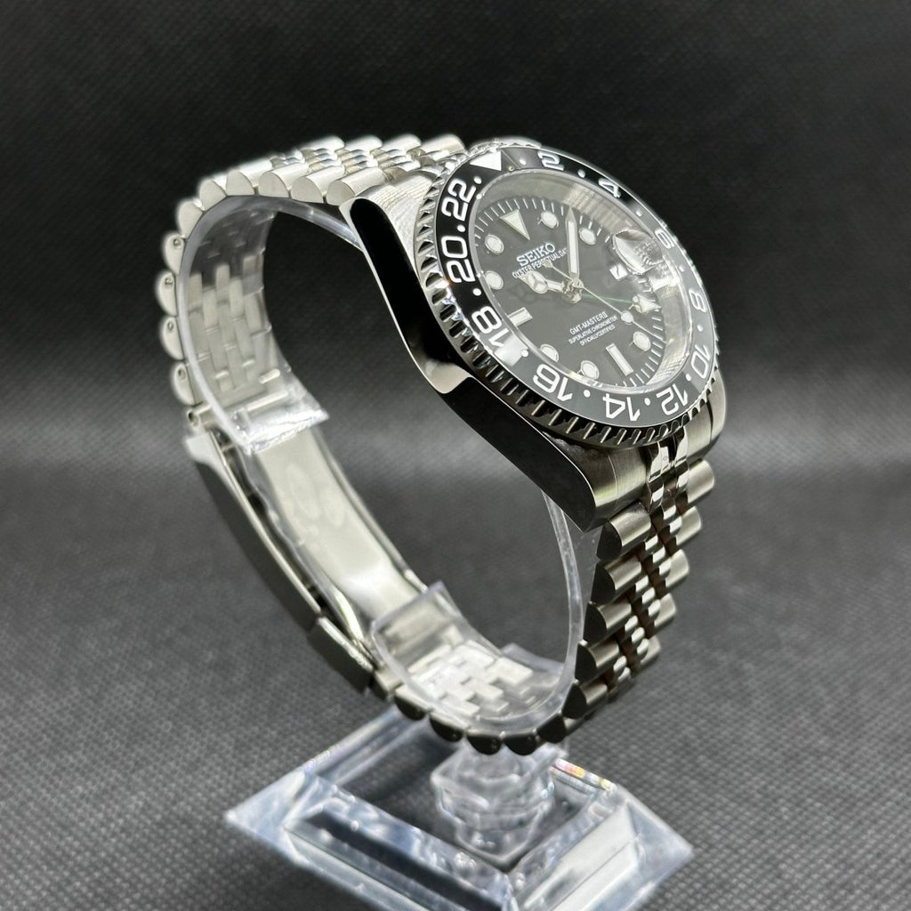 Seiko GMT Bruce Wayne Mod Watch